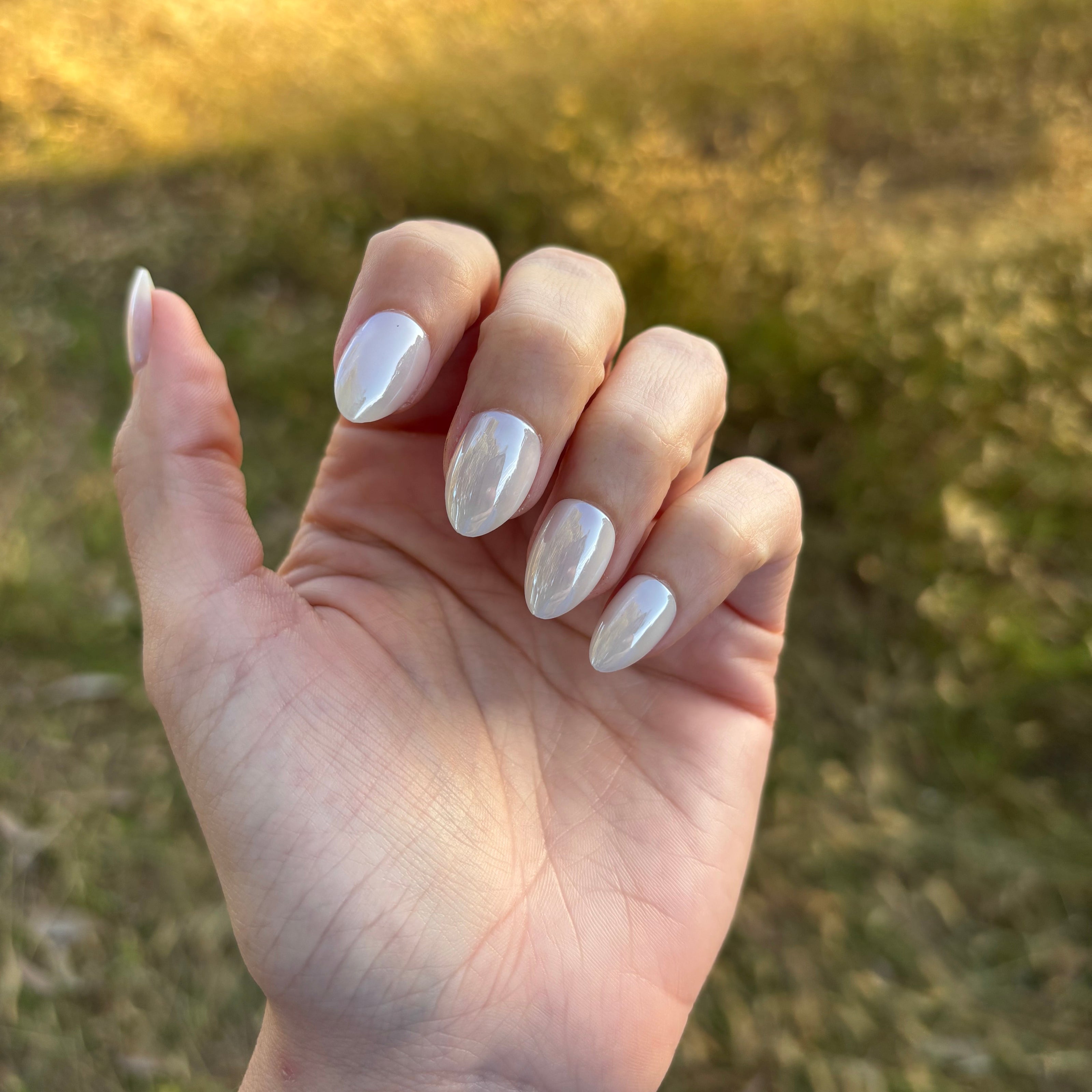 Heartbreaker: Champagne Chrome (for short nail beds or nail biters)