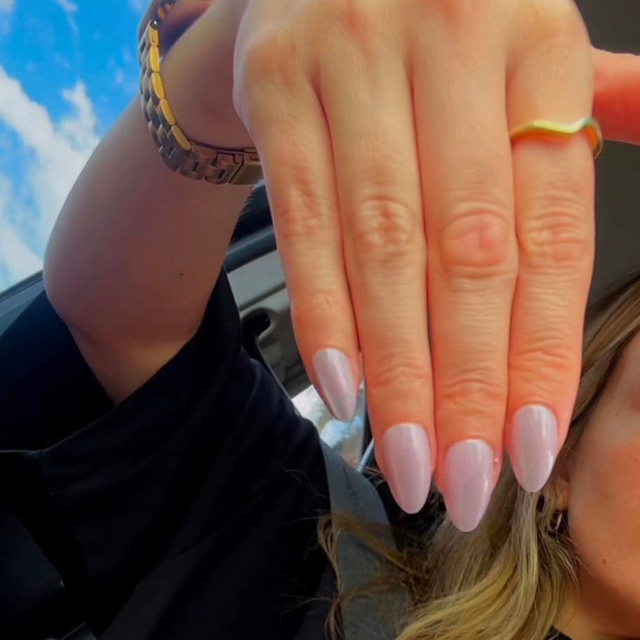 Pink Goddess: Cat Eye (Luxury Medium Almond)