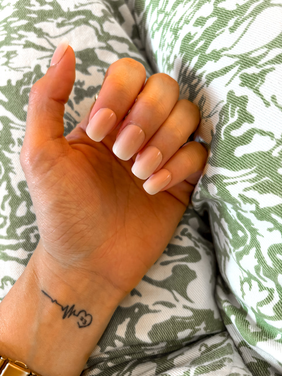 Milky Perfection: The Square Gradient (Luxury Essential)